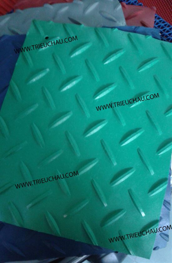 Thảm nhựa thoi lá - 7